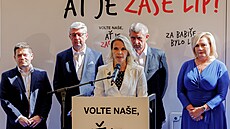 Starostka Bíliny Zuzana Schwarz Batipánová.