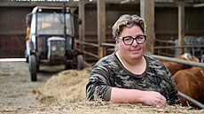 Za 150 hektary pastvin a péí o 120 kus dobytka se skrývají dlouhé roky...