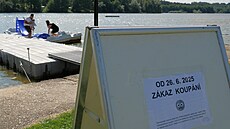 Naproti tomu Pilská nádr u áru nad Sázavou zahájila léto zákazem koupání...