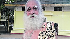 Matarasámí piel do msta, kdy mu bylo estnáct.