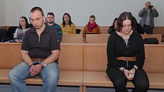 Jaroslav a Petra Janákovi u soudu v roce 2019