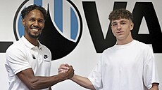 Milan Lexa (vpravo) a sportovní �editel libereckého klubu Theo Gebre Selassie...