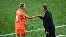 Nizozemská fotbalistka Vivianne Miedemaová a trenér Andries Jonker