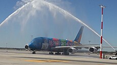 Emirates oslavují 15 let linky Praha - Dubaj