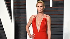 Charlize Theronová na Vanity Fair Oscar Party (Los Angeles, 28. února 2016)