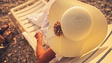 Plá�ové dopl�ky