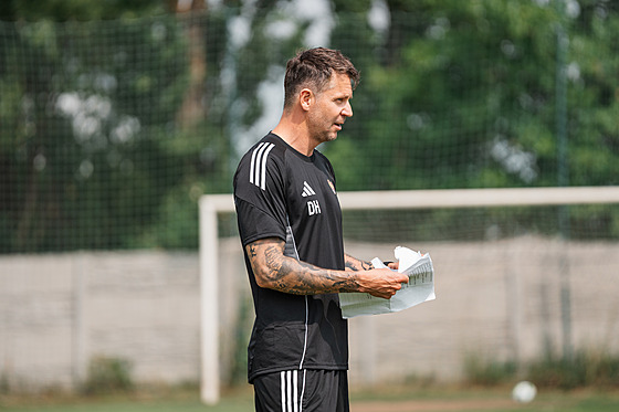 Trenér fotbalové Dukly David Holoubek.
