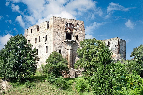 Krakovec Gotický hrad hostil mistra Jana Husa, ale stal se i kulisou slavného...