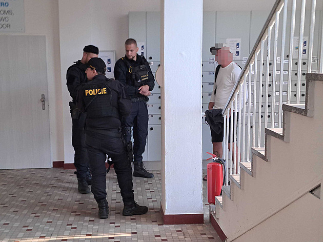 Na nudapláži v Podolí zasahovala policie. Dva návštěvníci se tam málem poprali