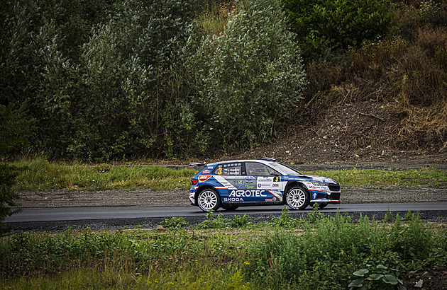 Rakušan Wagner vede Rallye Bohemia, Mareše výrazně zdržel defekt