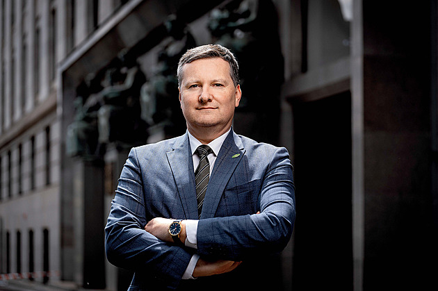 Řetězce šíří falešné alibi. Když umí zlevnit v Německu, měly by i u nás, říká expert