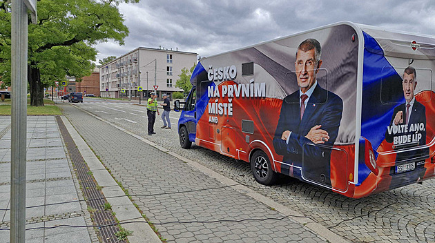 ANO po Babišovi: Pokud jednou zmizí z politické scény, ukáže se, jak pevné kořeny jeho hnutí má