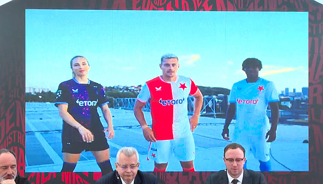 OBRAZEM: Nové dresy fotbalové Slavie. Navrhl je umělec Pasta Oner s britskou firmou
