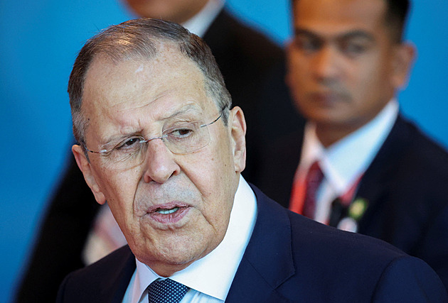 Lavrov vyzývá Maďary k ochraně svých krajanů na Ukrajině. Budapešť by výzvu měla přijmout