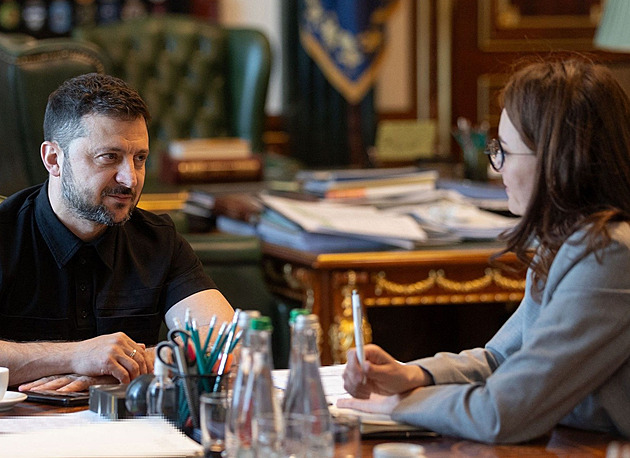 Zelenskyj chce premiéra jako ministra obrany, nahradí ho vicepremiérka
