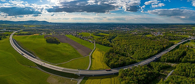 Obchvat Frýdku-Místku vyvolává emoce i po svém zprovoznní. (17. ervence 2025)