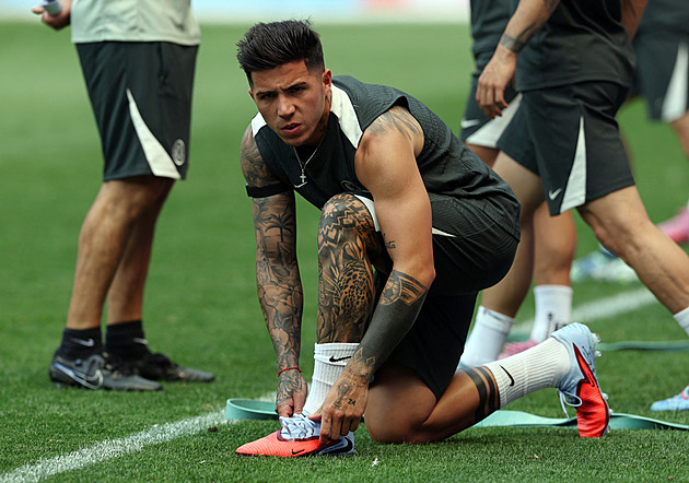 Nesnesitelné vedro. Záložníkovi Chelsea vadí nebezpečné podmínky na MS klubů