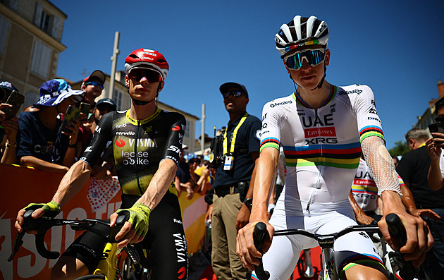 Tour ONLINE: První velehory, očekává se souboj hvězd. Před pelotonem je 50 jezdců