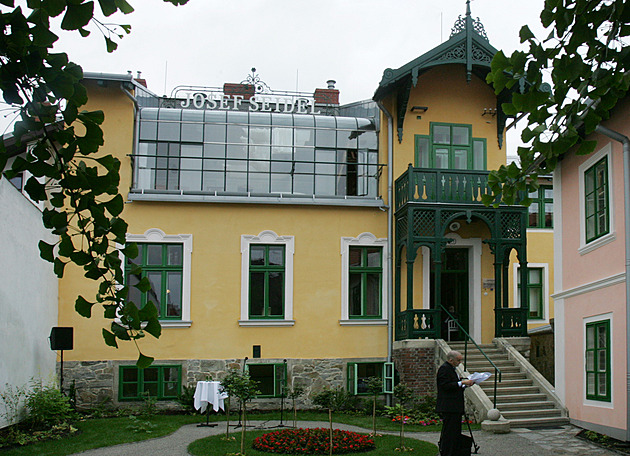 Museum Fotoateliér Seidel stojí v Linecké ulici v eském Krumlov.