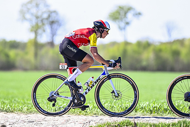 Na Tour přišli o kola za 3,5 milionu, teď je okradli znovu. Zloději úřadovali u Cofidisu