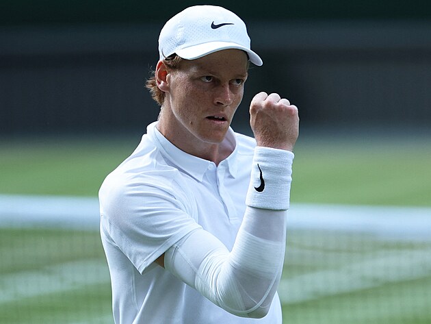 Jannik Sinner slav spn der ve finle musk dvouhry ve Wimbledonu.