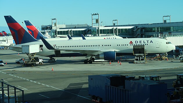 Boeing 767-300ER dopravce  Delta Air Lines v New Yorku