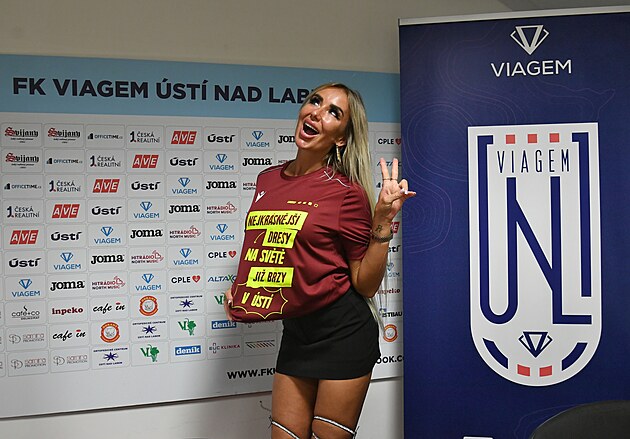 Platilo Se P esto P i ly Davy st Pobavilo Trikoty S N pisem platilo-se-p-esto-p-i-ly-davy-st-pobavilo-trikoty-s-n-pisem