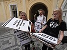 Protest proti vyjednávání éfky SOCDEM Jany Maláové a místopedsedy Lubomíra...