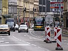 Rekonstrukce Plzesk ulice, jedn z ptench komunikac v Praze 5, postoup...