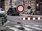 Rekonstrukce Plzesk ulice, jedn z ptench komunikac v Praze 5, postoup...