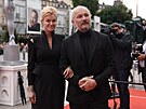 Um�lecký �editel Karel Och s man�elkou na �erveném koberci záv�re�ného ve�era...