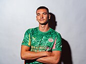 esk brank Matj Kov pzuje v dresu PSV Eindhoven.