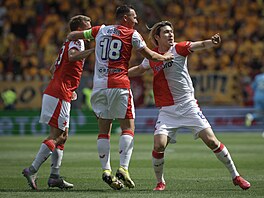 Daiki Haioka ze Slavie Praha slaví gól v pípravném utkání proti Dynamu...