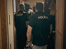 Spolený policejní tým eska, Slovenska a Ukrajiny zadrel v ukrajinském Dnipru...
