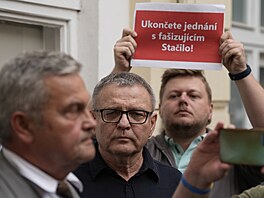 Protest proti vyjednávání éfky SOCDEM Jany Maláové a místopedsedy Lubomíra...