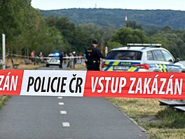 Policie v Modanech provuje nález munice z Vltavy. (13. ervence 2025)