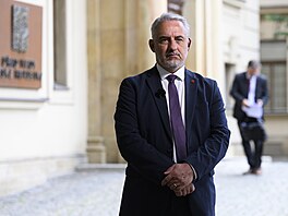 Pedseda eskomoravské konfederace odborových svaz (MKOS) Josef Stedula ped...