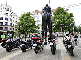 Nejlepí motocykloví jezdci svta se pedstavili pímo v centru msta na...