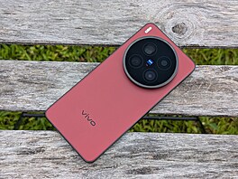 Vivo X200 Ultra