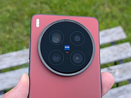 Vivo X200 Ultra