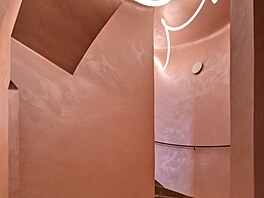 Pestavba vrátila domu jeho pvodní charakter, vyzdvihla spolené prostory a...