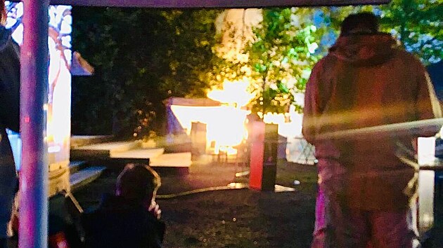 V Ostrav na festivalu Colours of Ostrava veer hoel stnek s oberstvenm. Zranni byli dva lenov obsluhy, nvtvnci zstali v bezpe. (17. ervence 2025)