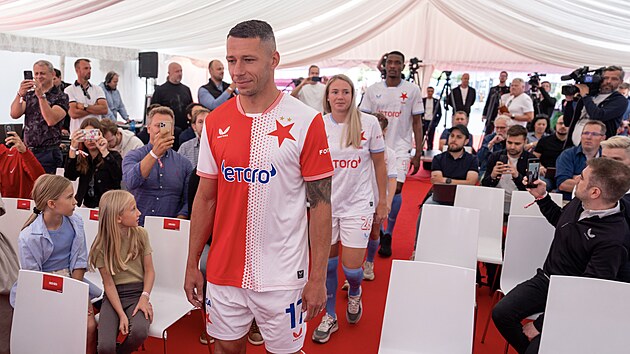 Marek Such v novm slvistickm dresu.
