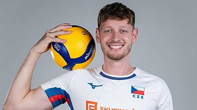 Martin Licek zkouel jako kluk doma v Havlkov Brod hokej i fotbal, ale mnohem vc mu uaroval volejbal.