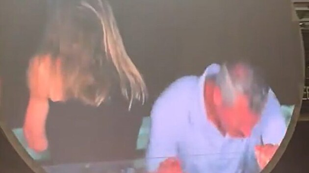 Kiss Cam na koncert Coldplay odhalil nevru fa Astronomeru s HR editelkou