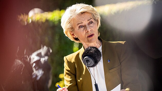 Přežila. Šéfka Komise Ursula von der Leyenová se dočkala podpory.