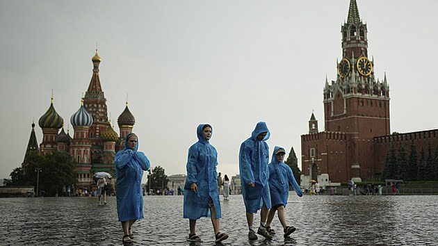 Moskvou se v ter pehnaly siln pvalov det, kter bhem nkolika destek minut vyvolaly bleskov povodn. (15. ervence 2025)