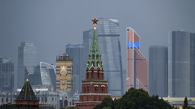 Moskvou se v ter pehnaly siln pvalov det, kter bhem nkolika destek minut vyvolaly bleskov povodn. (15. ervence 2025)