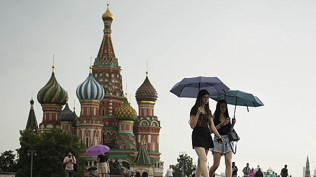 Moskvou se v ter pehnaly siln pvalov det, kter bhem nkolika destek minut vyvolaly bleskov povodn. (15. ervence 2025)