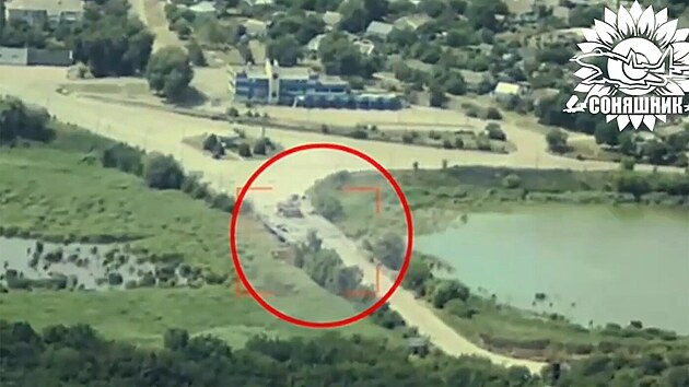 Ukrajinsk sthaka MiG-29 zniila rusk most v Zporosk oblasti. (11. ervence 2025)